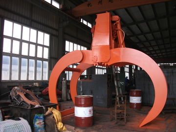 China Garras de Grane da plataforma electro/garra hidráulicas da madeira para registros e a grande capacidade de madeira fornecedor