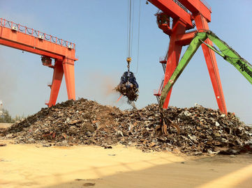 China 35 toneladas + guindaste elétrico resistente da cubeta da garra de 35 toneladas e de 16 toneladas/10 toneladas &amp; de pórtico do mandril magnético para a jarda da sucata fornecedor